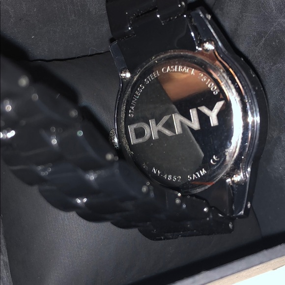 DKNY black watch! Donna Karen watch - Picture 3 of 4